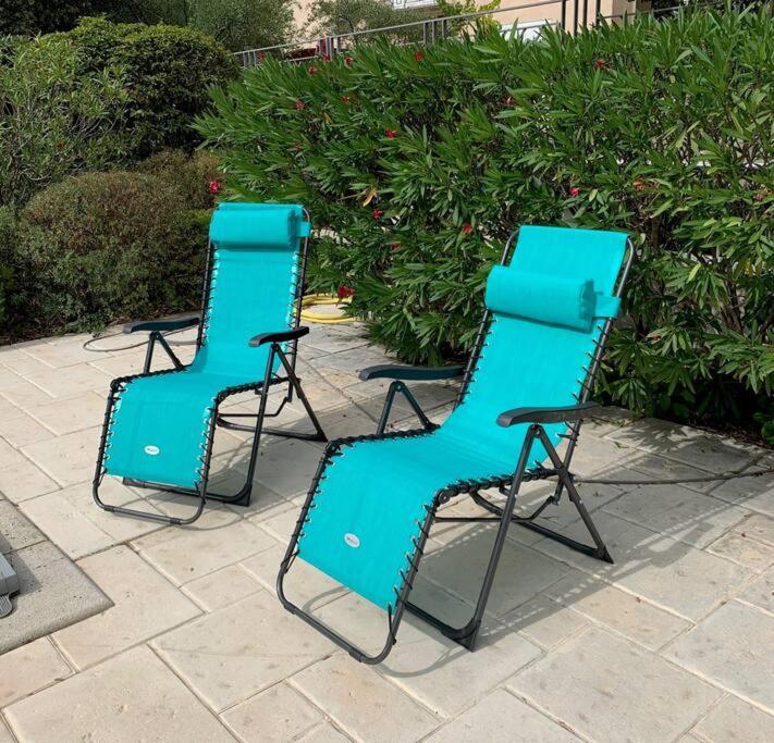 Studio En Rez-De-Jardin Arbore Avec Acces Piscine Et Clim Villeneuve-lès-Avignon Kültér fotó